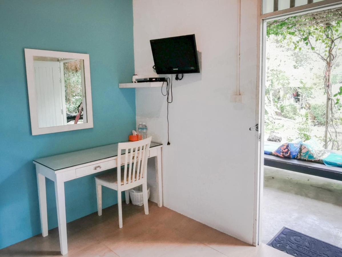 Glur Hostel Ao Nang Екстер'єр фото