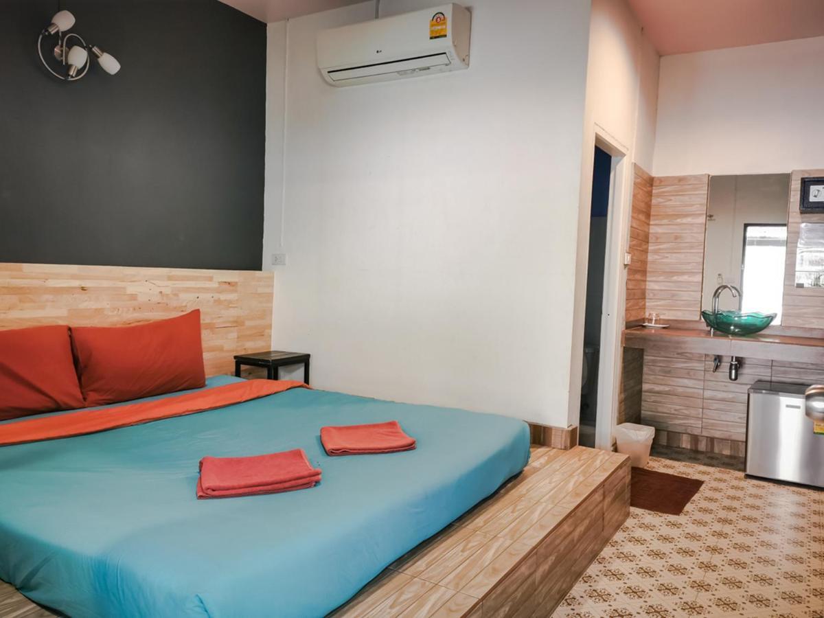 Glur Hostel Ao Nang Екстер'єр фото